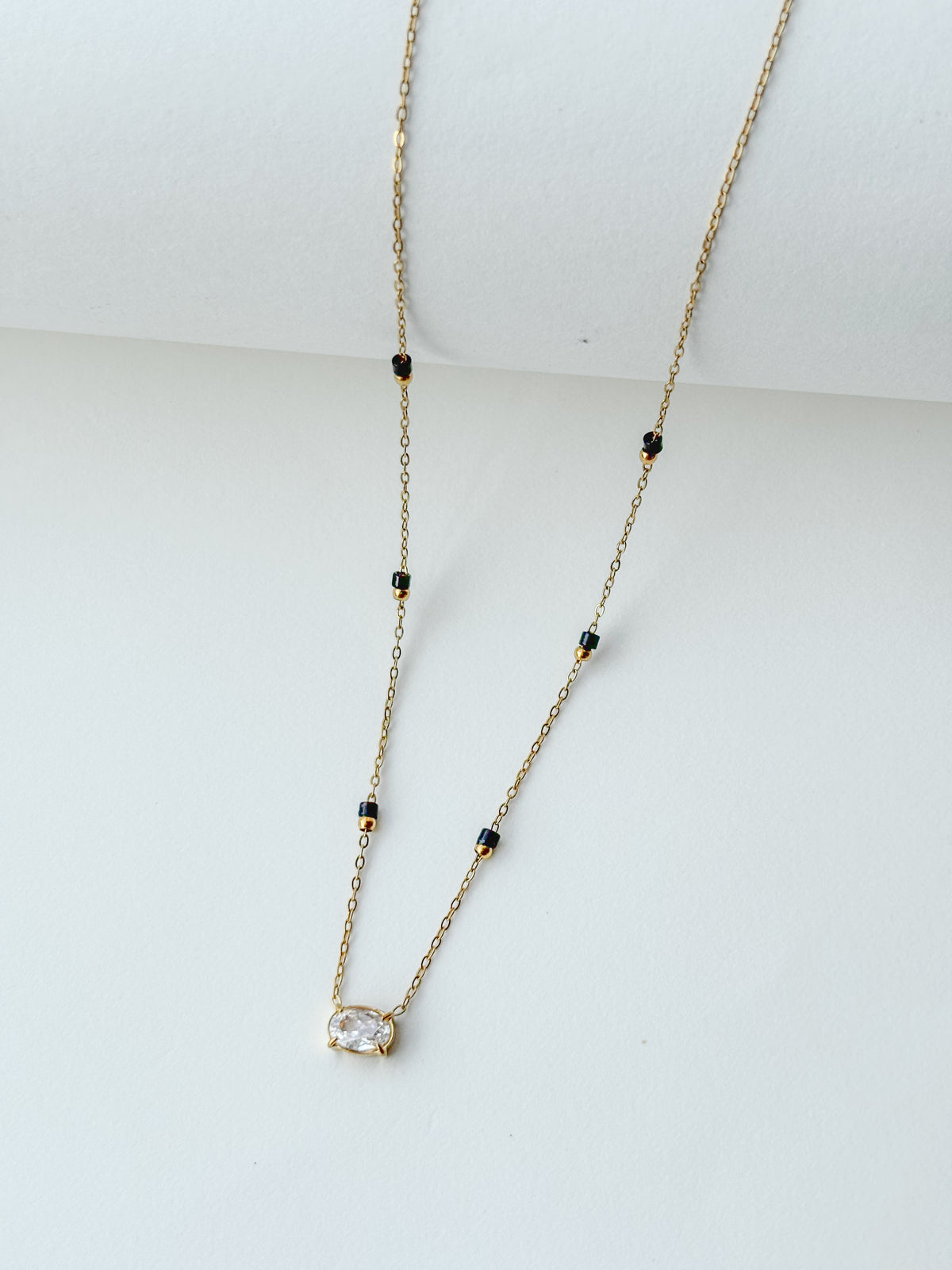 The round Crystal Demifine Mangalsutra i