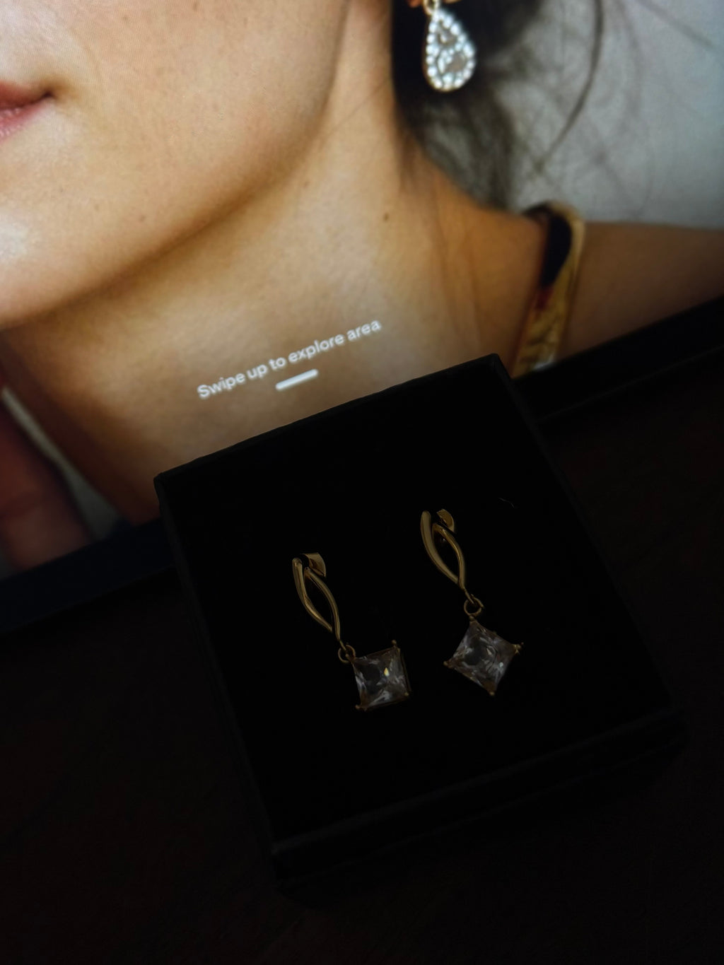 Luna Drop Earings