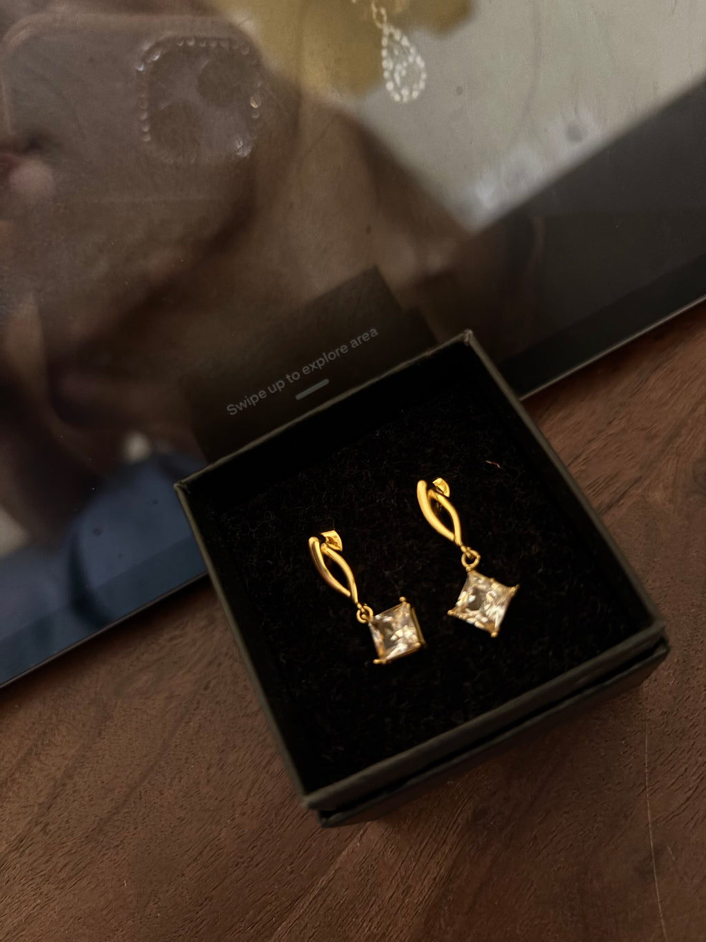 Luna Drop Earings