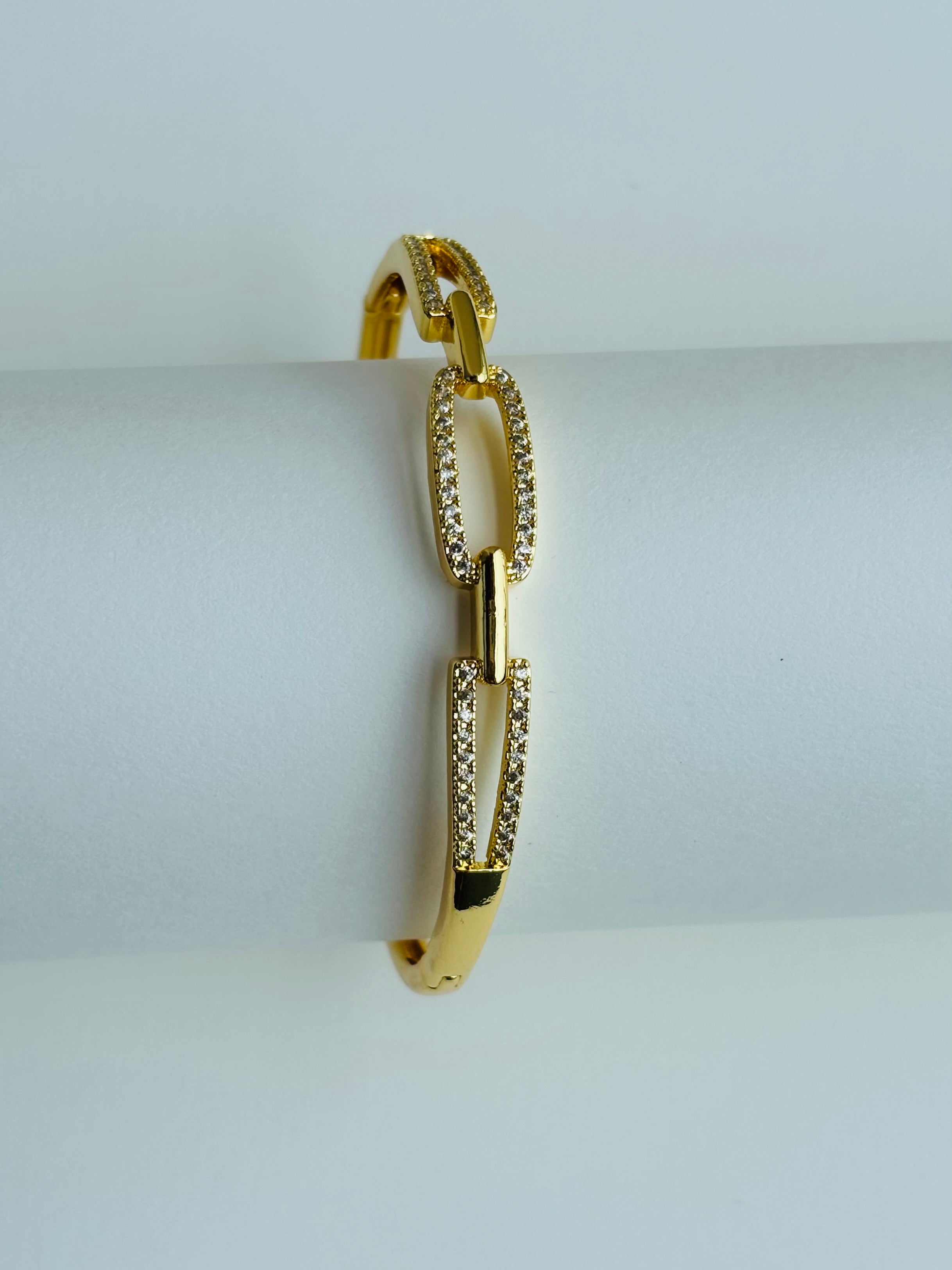 Drama in Gold Kara- Free size