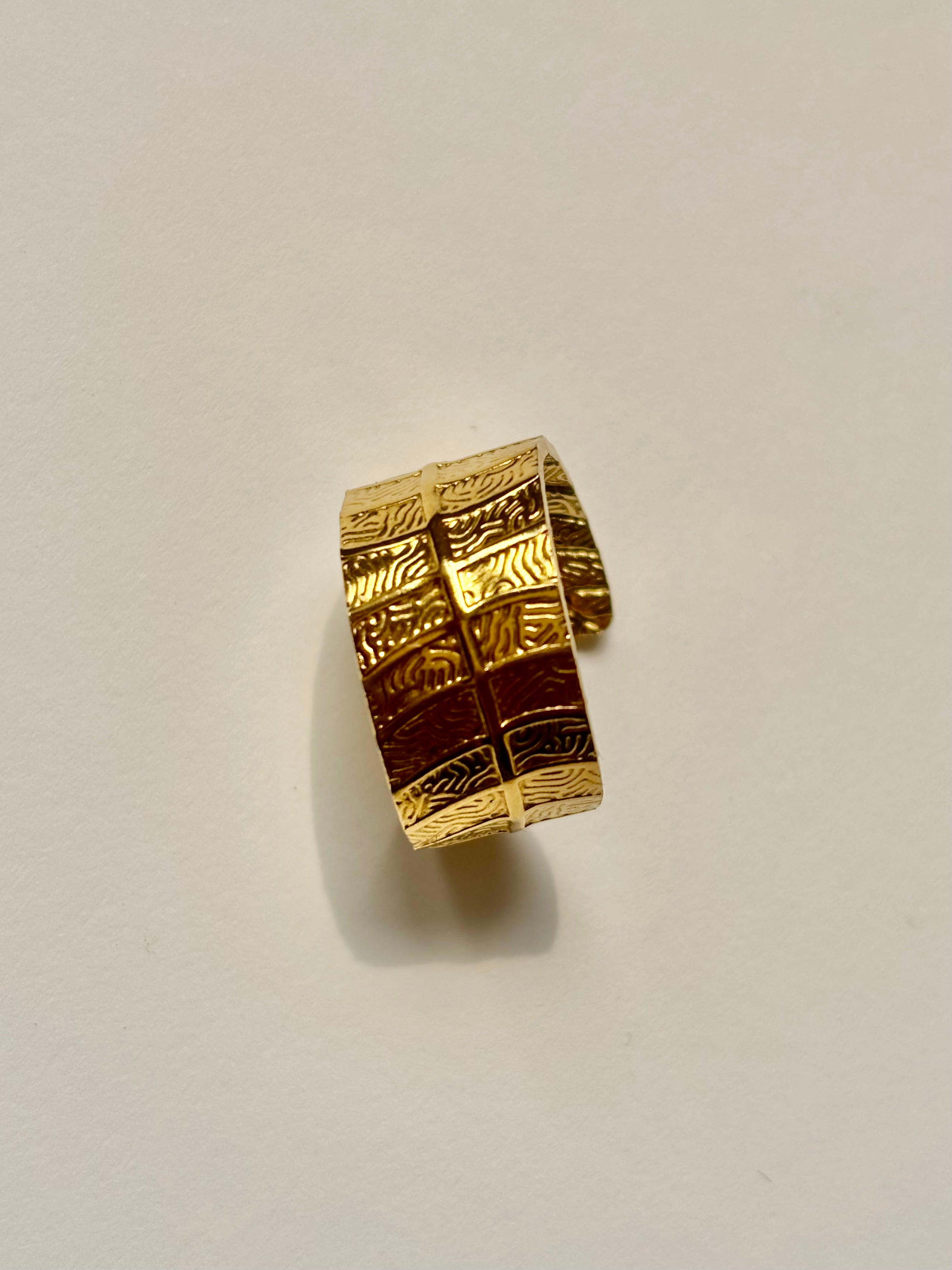 Text Me Back Ring