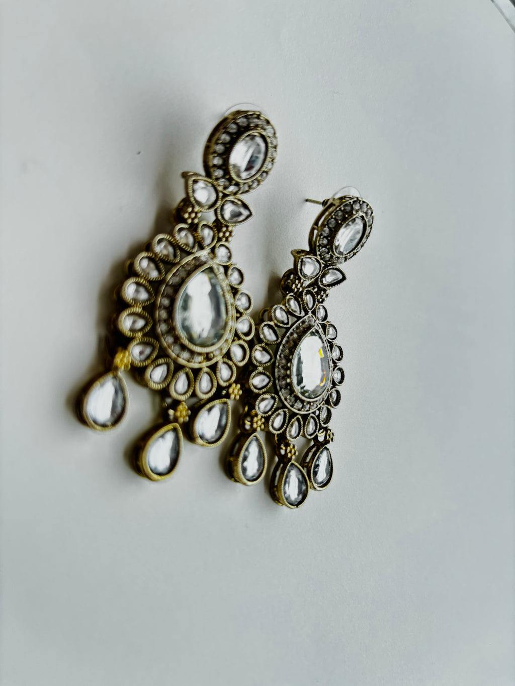 Noorveil Chandelier Earrings