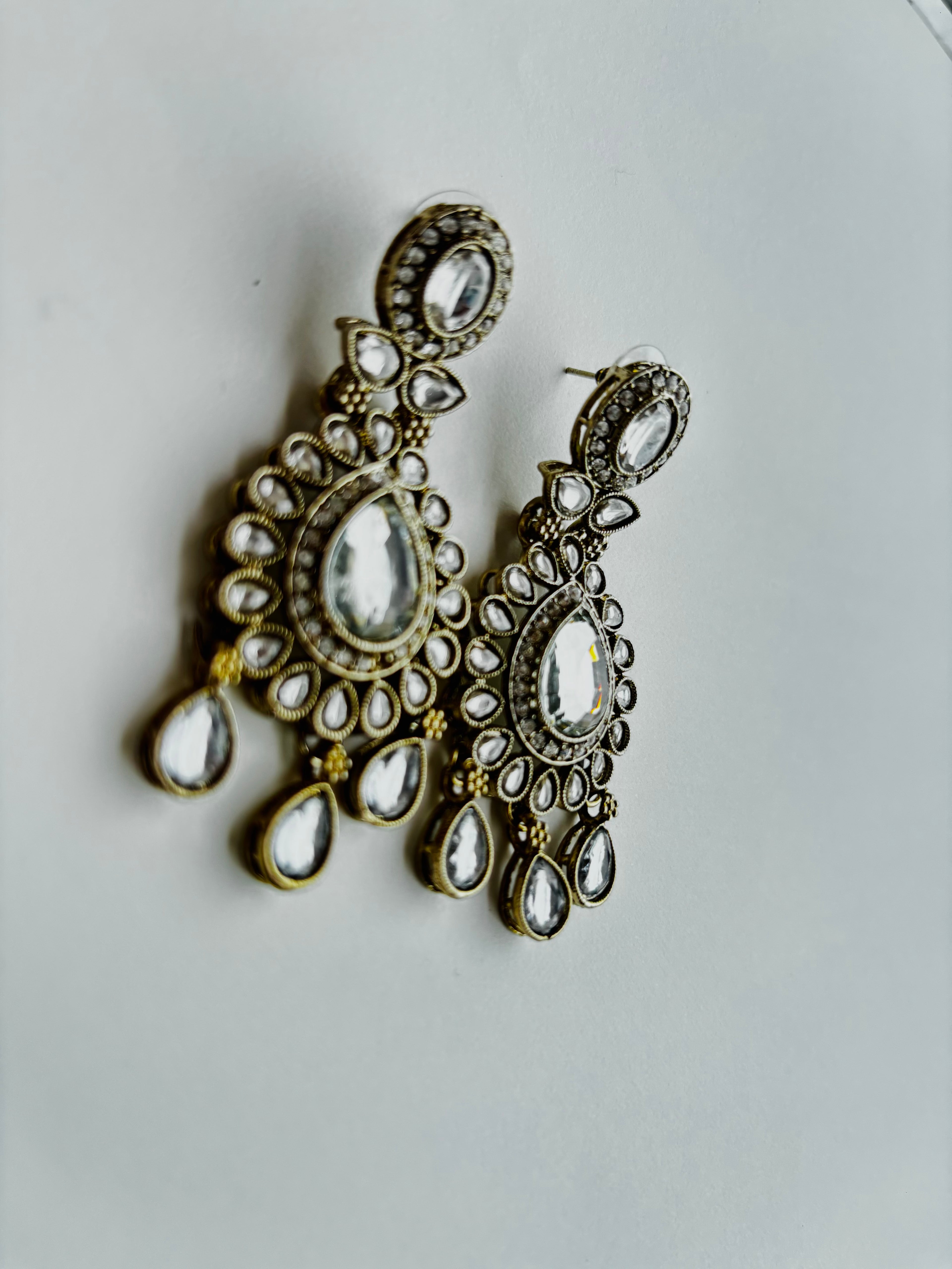 Noorveil Chandelier Earrings